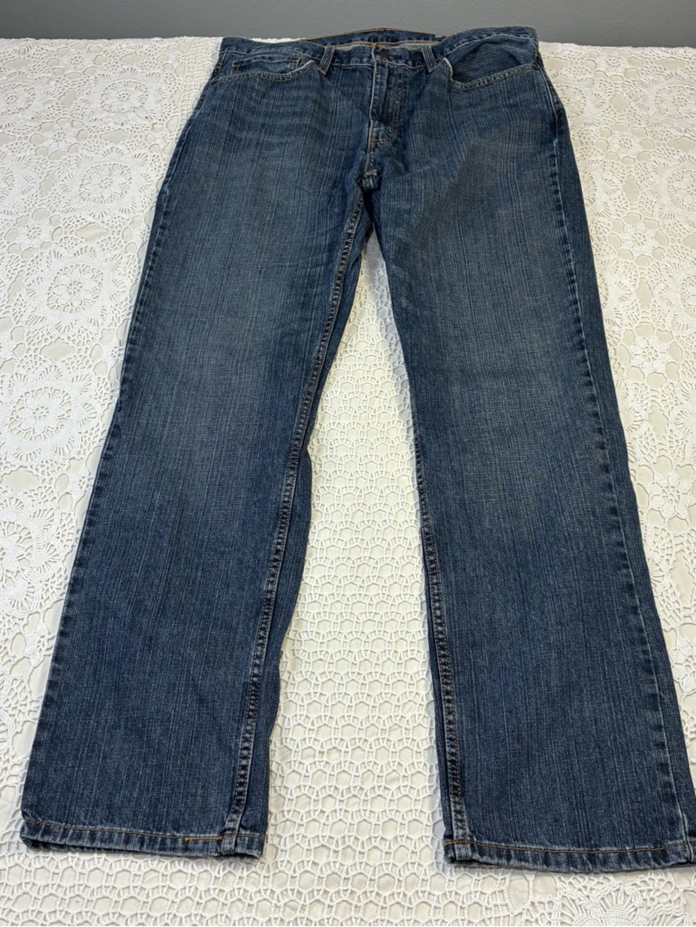 Levi's Men’s Relaxed Straight Leg Jeans Blue Denim Button Logo 5-Pocket